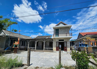 An tâm trong những ngôi nhà tránh lũ