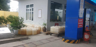 Nguy cơ mất an toàn khi mua bán, vận chuyển xăng dầu ở Móng Cái