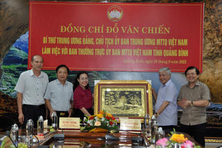 Nắm bắt tâm tư và phản hồi ý kiến của nhân dân