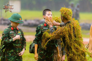 Tập 1 Sao nhập ngũ 2024: Uyển Ân, MisThy rơi nước mắt thương các chiến sĩ đặc công