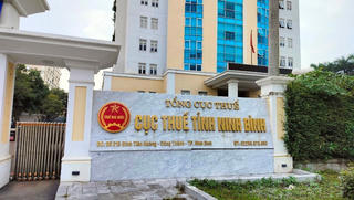 Ninh Bình: Làm rõ thông tin bảo vệ Cục Thuế cản trở phóng viên đến làm việc
