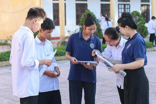 Công bố đối sánh phổ điểm: Có độ vênh giữa học và thi