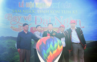Kon Tum: Khai mạc Ngày hội Khinh khí cầu năm 2023