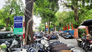 Hà Nội có 40 doanh nghiệp thu phí đỗ xe không tiền mặt