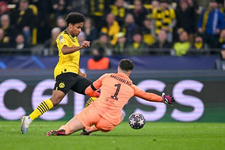 Dortmund bất ngờ đánh gục Chelsea ở vòng 1/8 Champions League