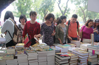 Sách giữa thời bận rộn
