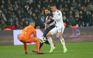 Messi buồn khi chứng kiến PSG thua trận thứ 2 liên tiếp tại Ligue 1