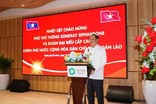 Phó Thủ tướng Lào cùng lãnh đạo UBND TP HCM thăm và làm việc tại Van Phuc City