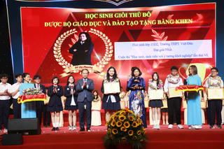 Tuyên dương học sinh giỏi tiêu biểu Thủ đô năm học 2023-2024