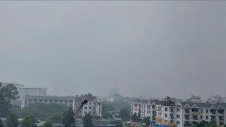 Sương mù bao phủ nhiều nơi tại Hà Nội