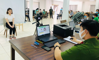 Sổ hộ khẩu giấy sắp 'hoàn thành nhiệm vụ'