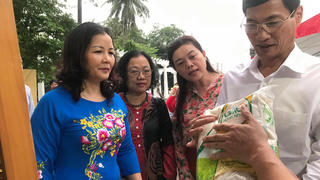 Triển khai Cuộc vận động ‘Người Việt Nam ưu tiên dùng hàng Việt Nam’ – Nỗ lực thực hiện mục tiêu kép