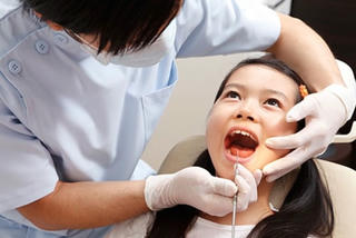 Số người mắc các bệnh răng miệng tăng cao