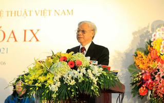 Văn nghệ sĩ cần bám sát cuộc sống để sáng tạo (*)