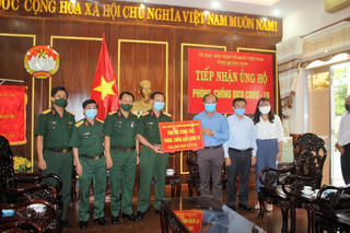 Mặt trận Quảng Nam tiếp nhận 150 triệu đồng phòng, chống dịch Covid-19