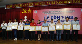 Tôn vinh người hiến máu tình nguyện tiêu biểu năm 2018