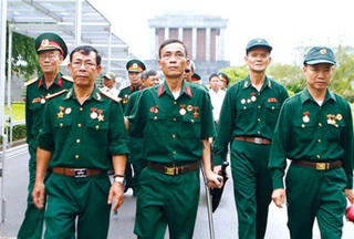 Trợ cấp với người có bằng khen tham gia kháng chiến