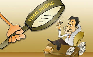 Soi đuốc dưới chân mình