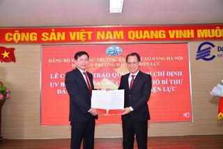 Lễ công bố và trao Quyết định chỉ định chức danh Phó Bí thư Đảng ủy Trường Đại học Điện lực