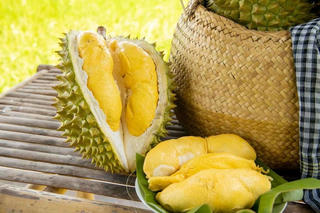 Không ăn sầu riêng khi uống rượu, bia
