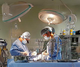 Chuyện bác sĩ mổ tim rời TP HCM về Cần Thơ làm việc