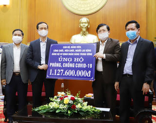 Tiếp thêm nguồn lực ủng hộ công tác phòng, chống dịch Covid-19