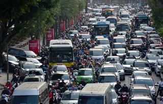 Hà Nội: Xóa điểm ùn tắc cũ lại phát sinh điểm ùn tắc mới