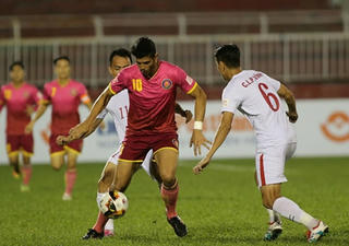 Vòng 3 V-League: FLC Thanh Hoá vững ngôi đầu