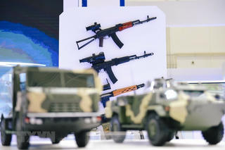 [ẢNH] Nga phô trương nhiều khí tài quân sự tối tân ở Army-2018