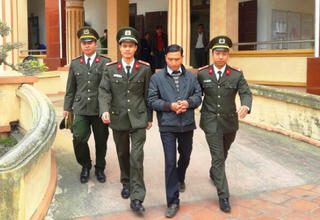 Bí thư xã bôi nhọ, vu khống lãnh đạo UBND huyện