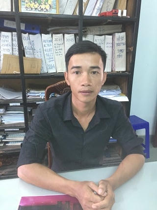 Vận động đối tượng bị truy nã ra đầu thú