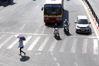 Chạy trời không khỏi nắng…