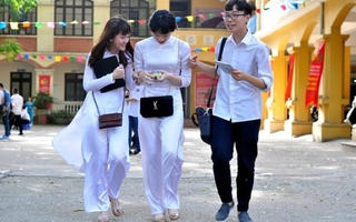 Trẻ em bẻ gãy sừng trâu?