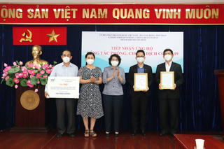 TP Hồ Chí Minh: Tiếp nhận 700 triệu đồng ủng hộ công tác phòng, chống dịch Covid-19