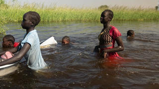 Nam Sudan - quốc gia mới nhất thế giới chịu ‘thiên tai kép’ hạn hán và lũ lụt