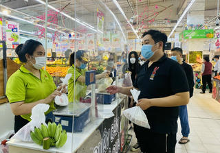Thực phẩm sau Tết: Giá cả có leo thang?