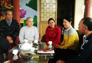 Hành thiện giữa đời thường
