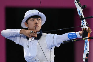 Nữ cung thủ giành 3 HCV Olympic đáp 'cực gắt' khi bị chê bai ngoại hình
