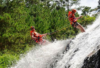 Lâm Đồng: Tạm ngừng tour vượt thác ở Datanla sau vụ du khách tử nạn
