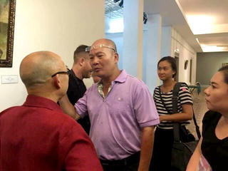 Họa sĩ Thành Chương bị ông Vũ Xuân Chung xúc phạm