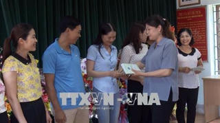 Sơn La bàn giao hơn 63.000 sổ BHXH cho người lao động
