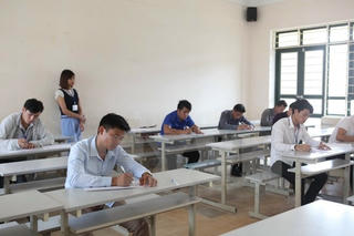 Sôi nổi Cuộc thi sinh viên Lào hùng biện tiếng Việt lần thứ nhất