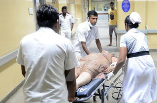 Lở núi rác cao hơn 90m tại Sri Lanka, nhiều người thương vong