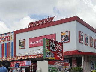 Phong tỏa tài khoản của Công ty cổ phần thương mại Nguyễn Kim
