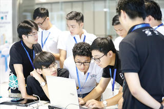 Khai mạc Vòng chung kết cuộc thi cho cộng đồng khởi nghiệp  ‘Vietnam IoT Hackathon 2017’