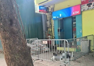 Hà Nội: Người đàn ông chết gục cạnh ATM trên phố Phan Đình Phùng