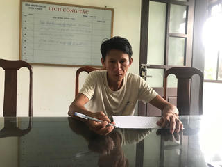 Em trai gặp tai nạn, anh trai dùng dao ‘quấy’ cảnh sát giao thông