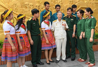 Anh hùng La Văn Cầu được xét tặng danh hiệu 'Công dân Thủ đô ưu tú'