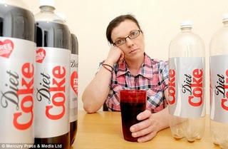 Người phụ nữ uống 50 lon Coca-Cola mỗi ngày