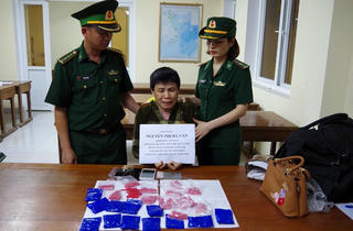 'Ship' gần 5.000 viên ma túy tổng hợp về Việt Nam giá 30 triệu đồng